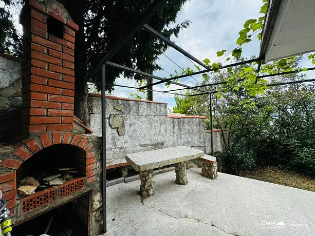 House Near the Sea with Private Beach Access – Bar, Dobre Vode